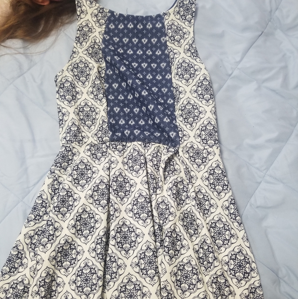 Blue/white dress